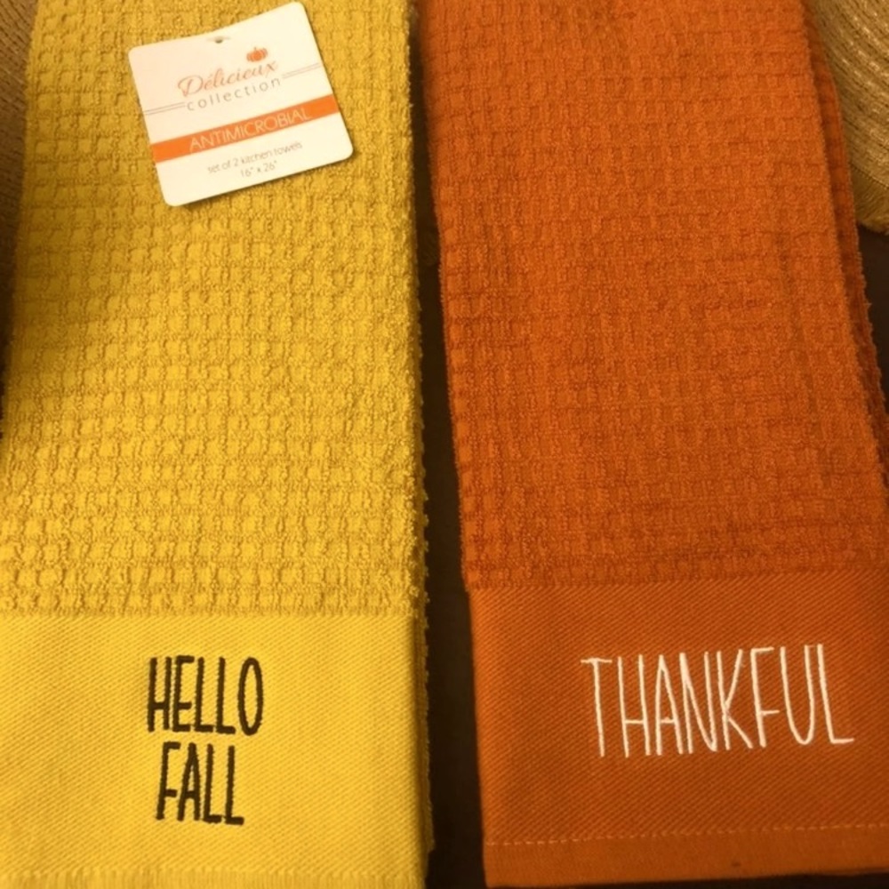 Two sets of Kitchen towels